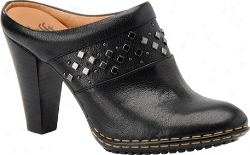 Sofft Sion (women's) - Black Leather
