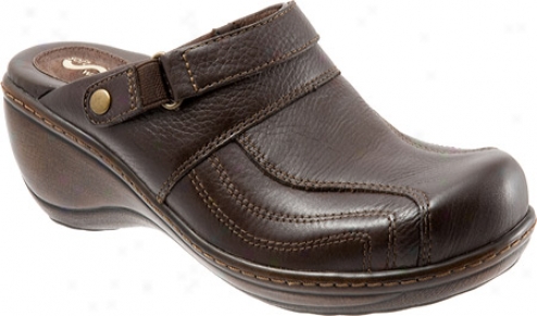 Softwalk Macy (women's) - Darrk Brown Soft Tumbled Leather