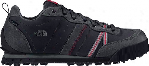 The North Face Snow Sneaker (men's) - Black/indian Clay Red