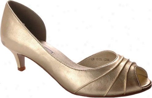 Touch Ups Abby Metallci (women's) - Gold Leather