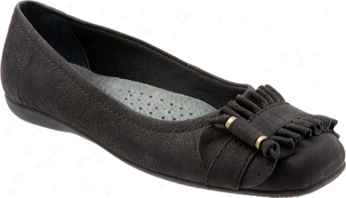 Trotters Sydnei (women's) - Black Antique Goat Leather