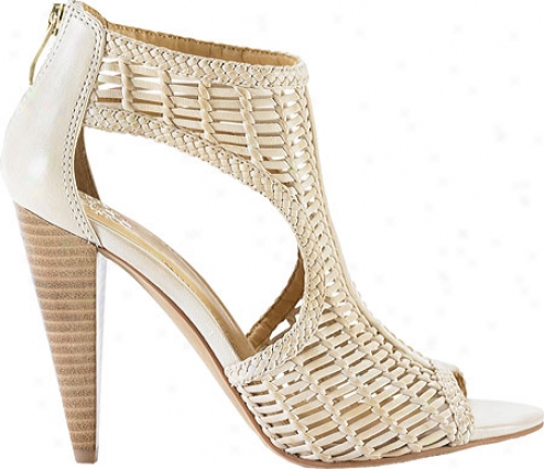 Vince Camuto Amaze (women''s) - Buttermilk Nappa