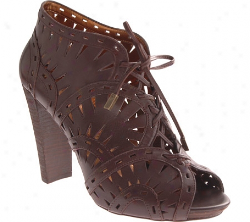 Vibce Camuto Carma (women's) - Dark Brown Baby Calf