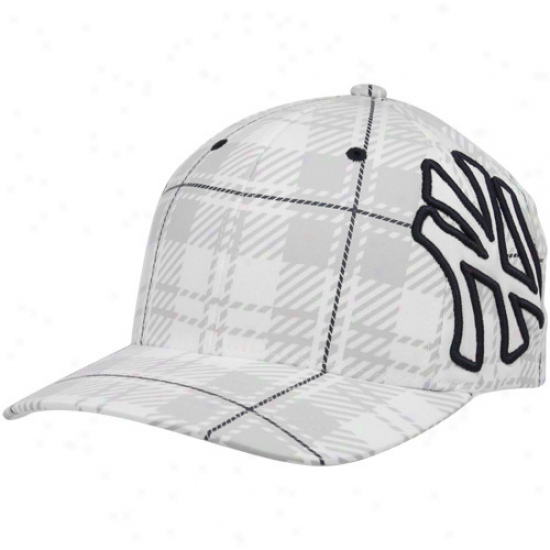 '47 Brand New York Yankees Pale Provoker Closer Flex Hat