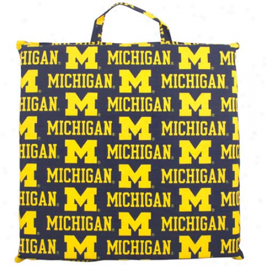 Michigan Wolverines Game Day Cushion