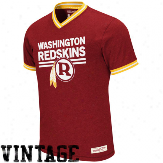 Mitchell & Ness Washington Redskins Off-season Vintage V-neck Heathered Reward T-shirt - Burgundy