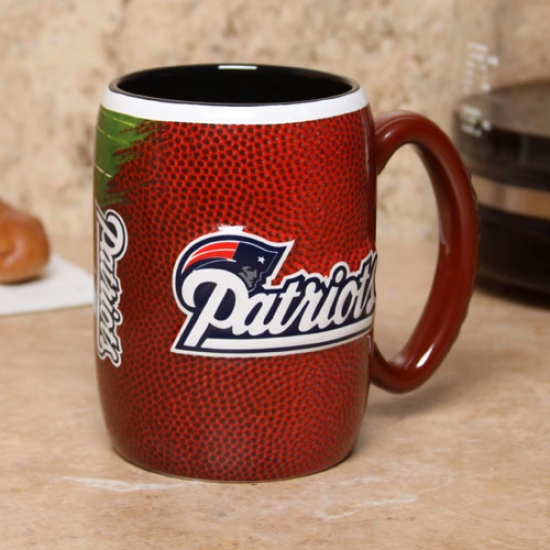 New England Patriots 16oz. Field Advantage Mug