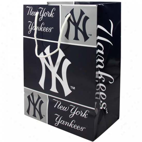 New York Yankees Medium Gift Bag