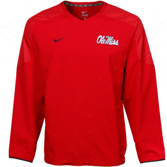 Nike Mississippi Rebels Cardinal Acceleration V-neck Pullover Windshirt