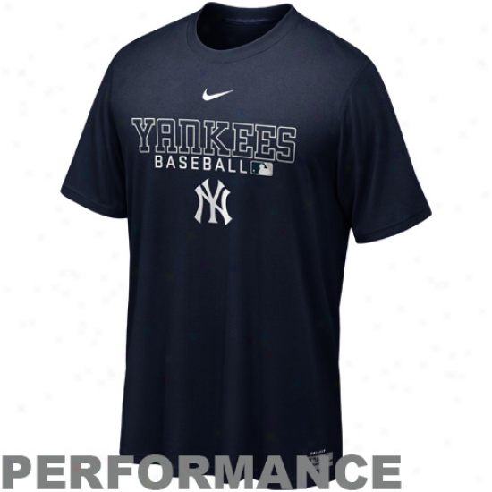 Nike New York Yankees Dri-fit Team Proceed Legend Perfomance T-shirt - Navy Blue