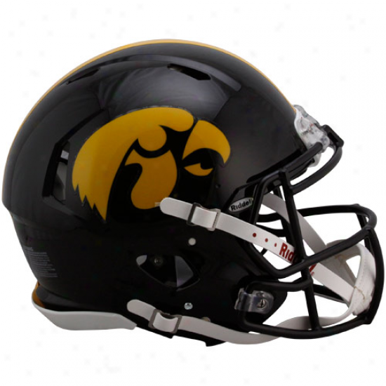 Riddell Iowa Hawkeyes Revolution Speed Full-size Trustworthy Football Helmet