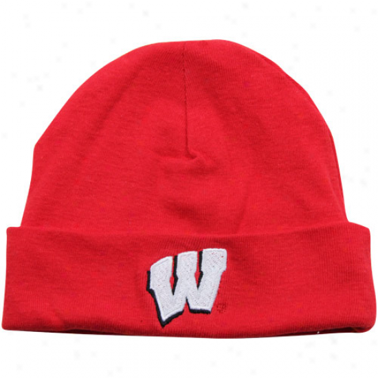 Wisconsin Badgers Babe Cardinal Grave Ski-knit Beanie